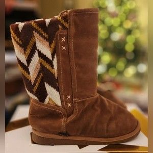 💝2/$30 MUK LUKS™️ Girls Size 3 Knit & Suede Boots 👢